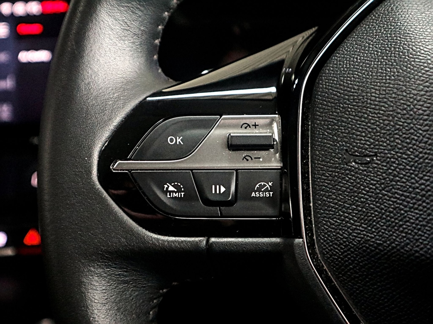 Used Peugeot 308 2022 for sale - 77028277: Photo 36