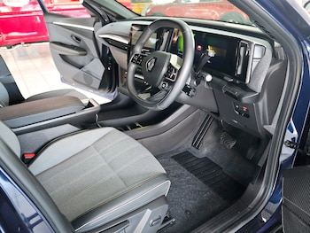 Used Renault Megane 2024 for sale - 79180088: Photo