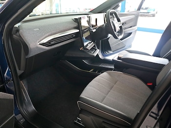Used Renault Megane 2024 for sale - 79180088: Photo