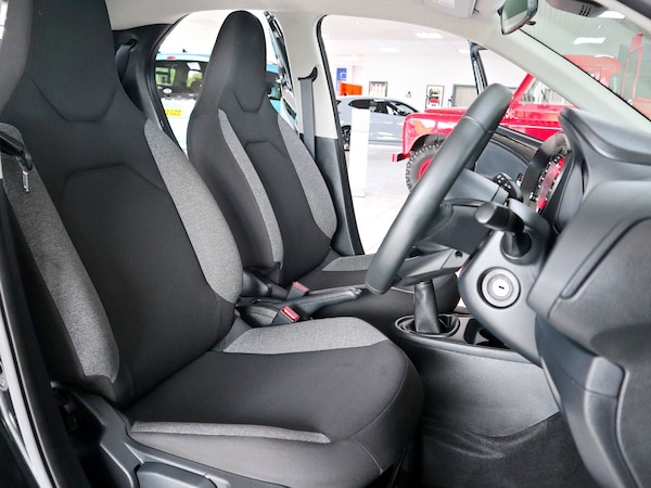 Used Toyota AYGO 2023 for sale - 74677960: Photo 16