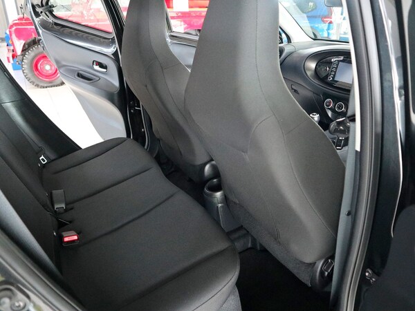 Used Toyota AYGO 2023 for sale - 74677960: Photo 17