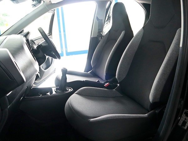 Used Toyota AYGO 2023 for sale - 74677960: Photo 20