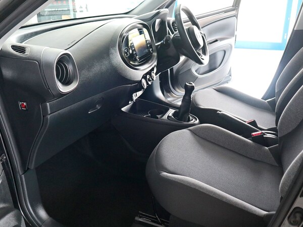 Used Toyota AYGO 2023 for sale - 74677960: Photo 4