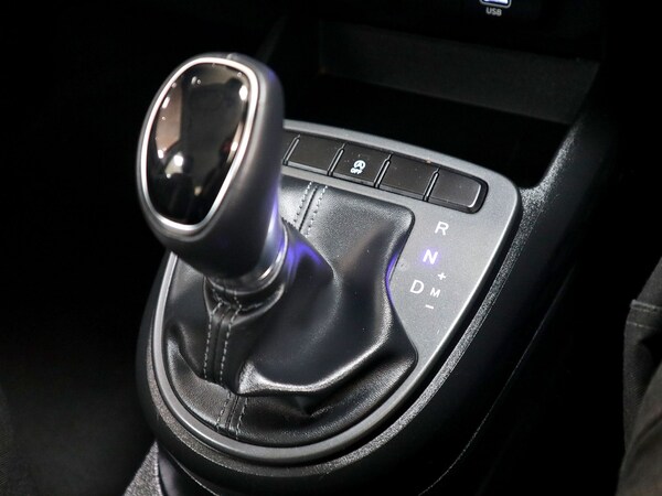 Used Hyundai i10 2023 for sale - 74179311: Photo 33