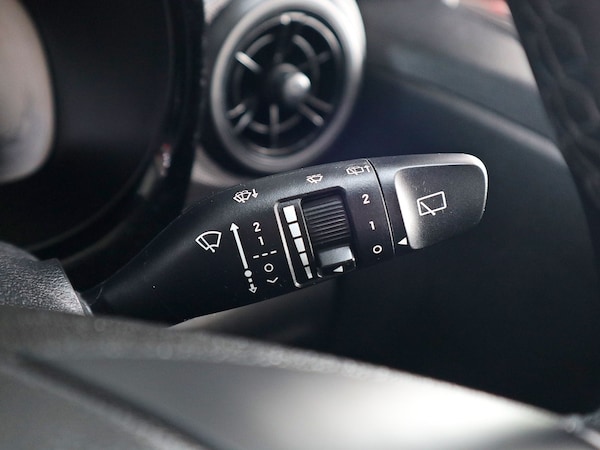 Used Hyundai i10 2023 for sale - 74179311: Photo 37
