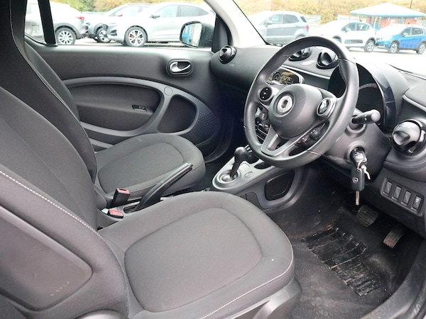 Used smart fortwo 2018 for sale - 76258078: Photo 3