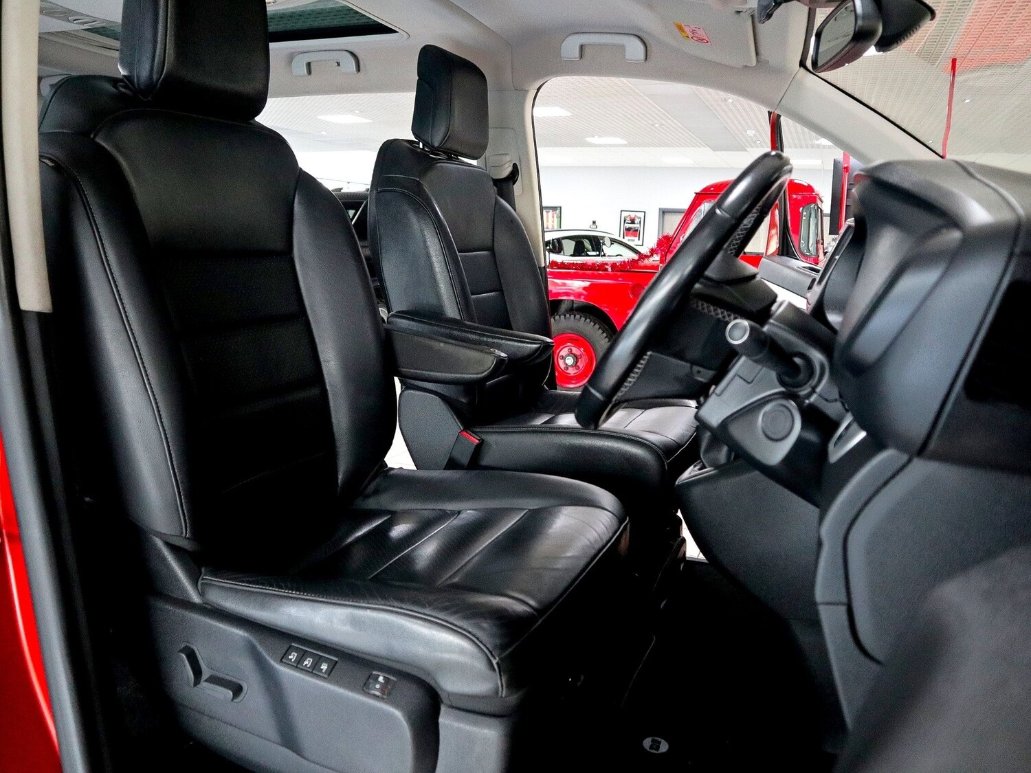 Used Peugeot Traveller 2020 for sale - 76571311: Photo 19