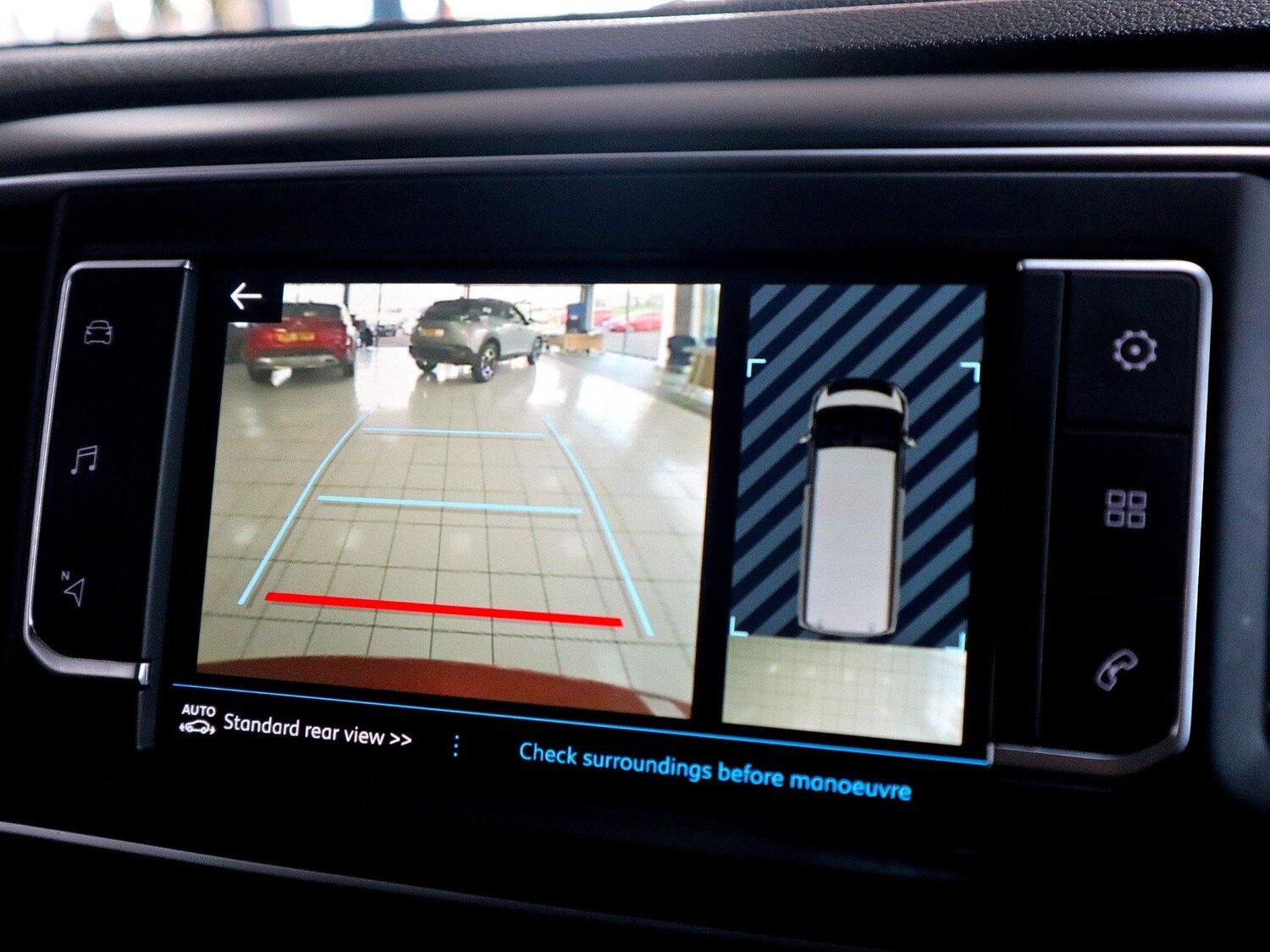 Used Peugeot Traveller 2020 for sale - 76571311: Photo 39