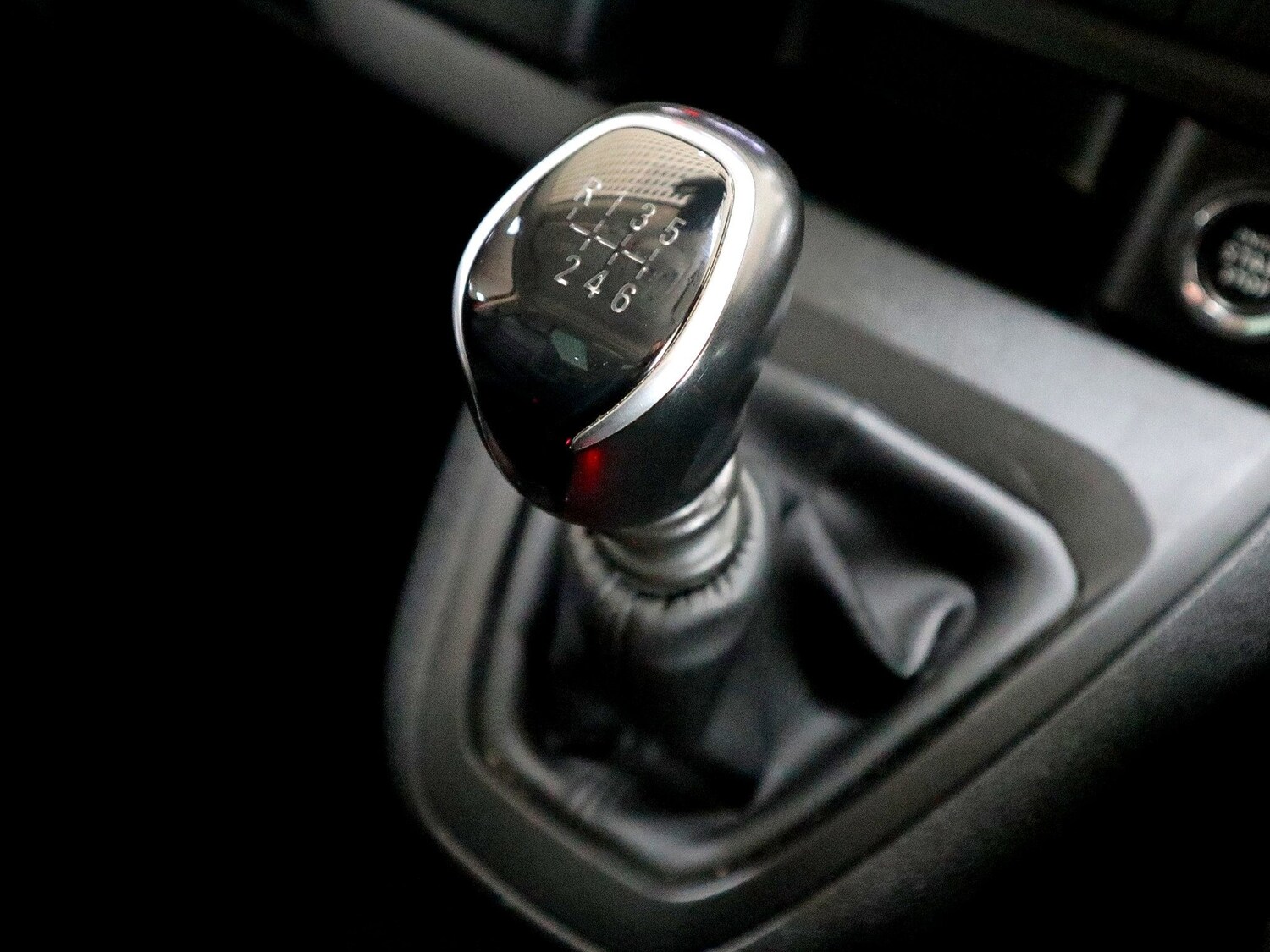 Used Peugeot Traveller 2020 for sale - 76571311: Photo 42