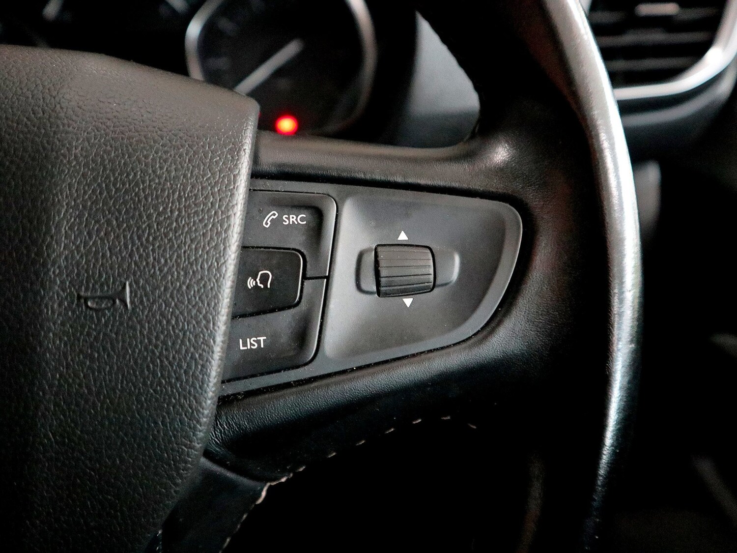 Used Peugeot Traveller 2020 for sale - 76571311: Photo 44