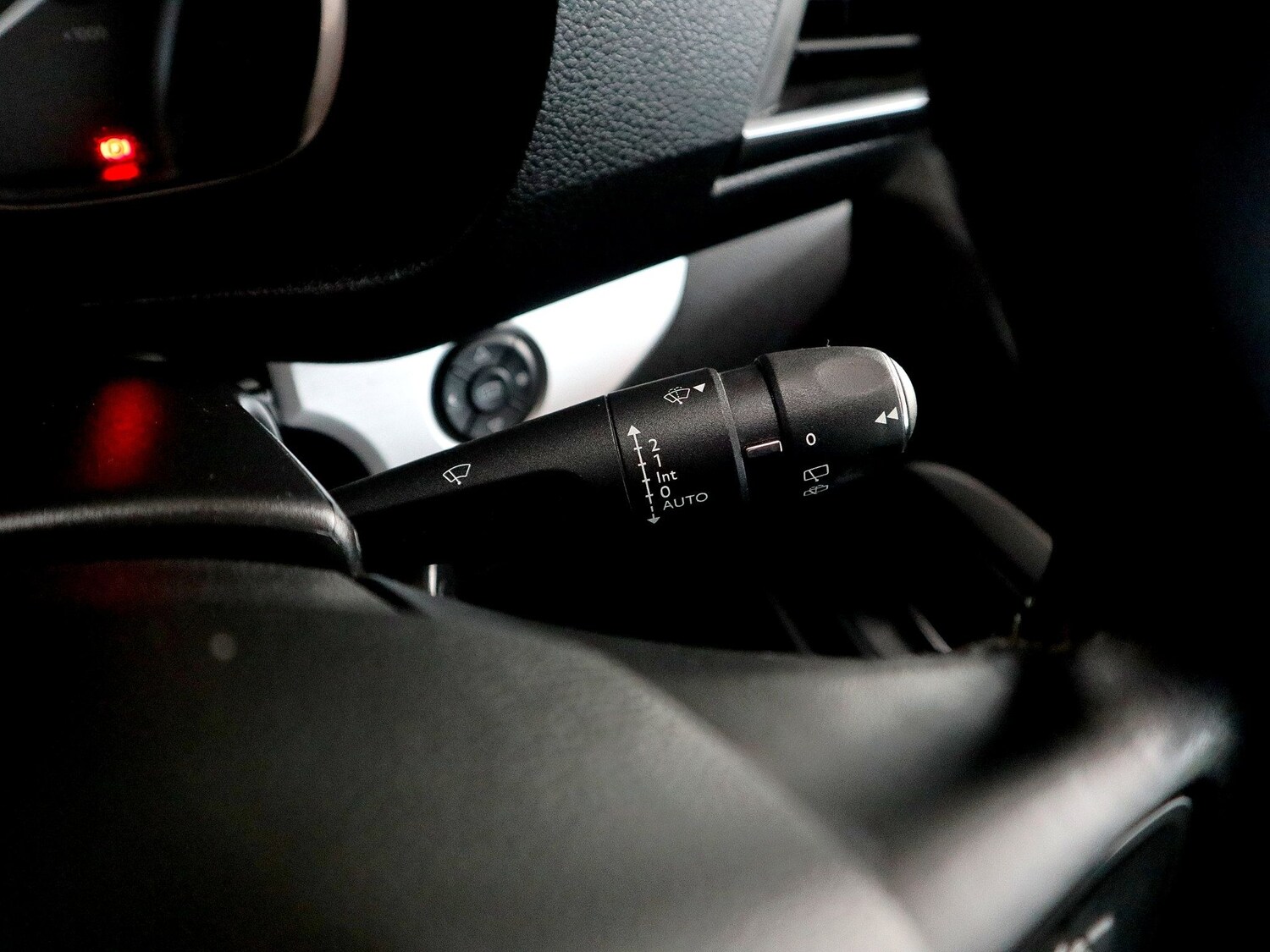 Used Peugeot Traveller 2020 for sale - 76571311: Photo 45