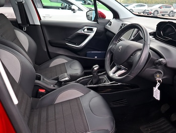 Used Peugeot 2008 2019 for sale - 75899680: Photo
