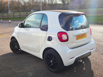 Used smart fortwo 2019 for sale - 77881349: Photo