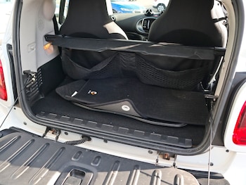 Used smart fortwo 2019 for sale - 77881349: Photo