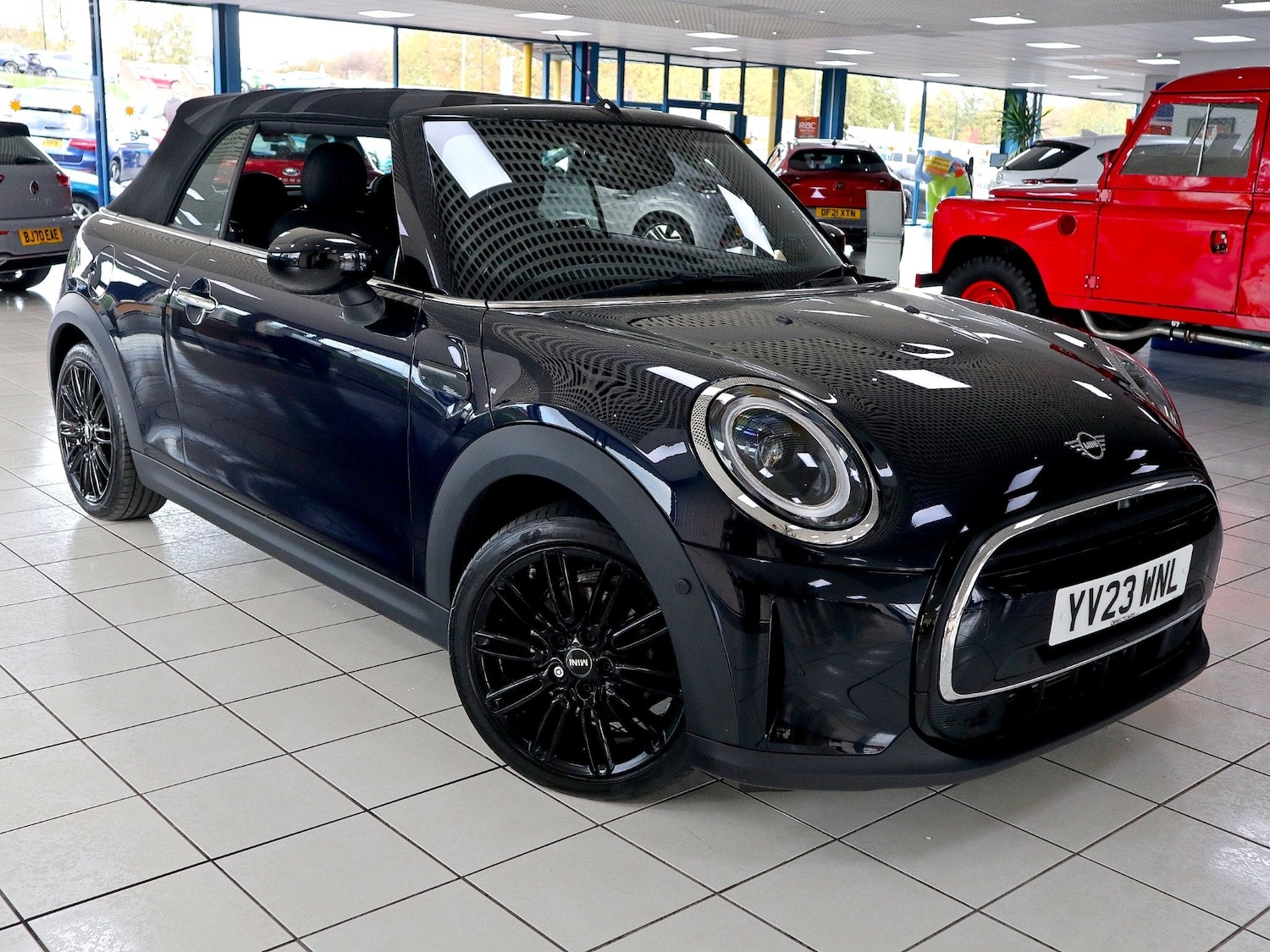 Used MINI Convertible 2023 for sale - 76058330: Photo 1