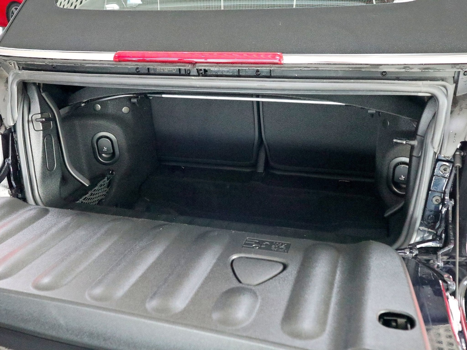 Used MINI Convertible 2023 for sale - 76058330: Photo 25