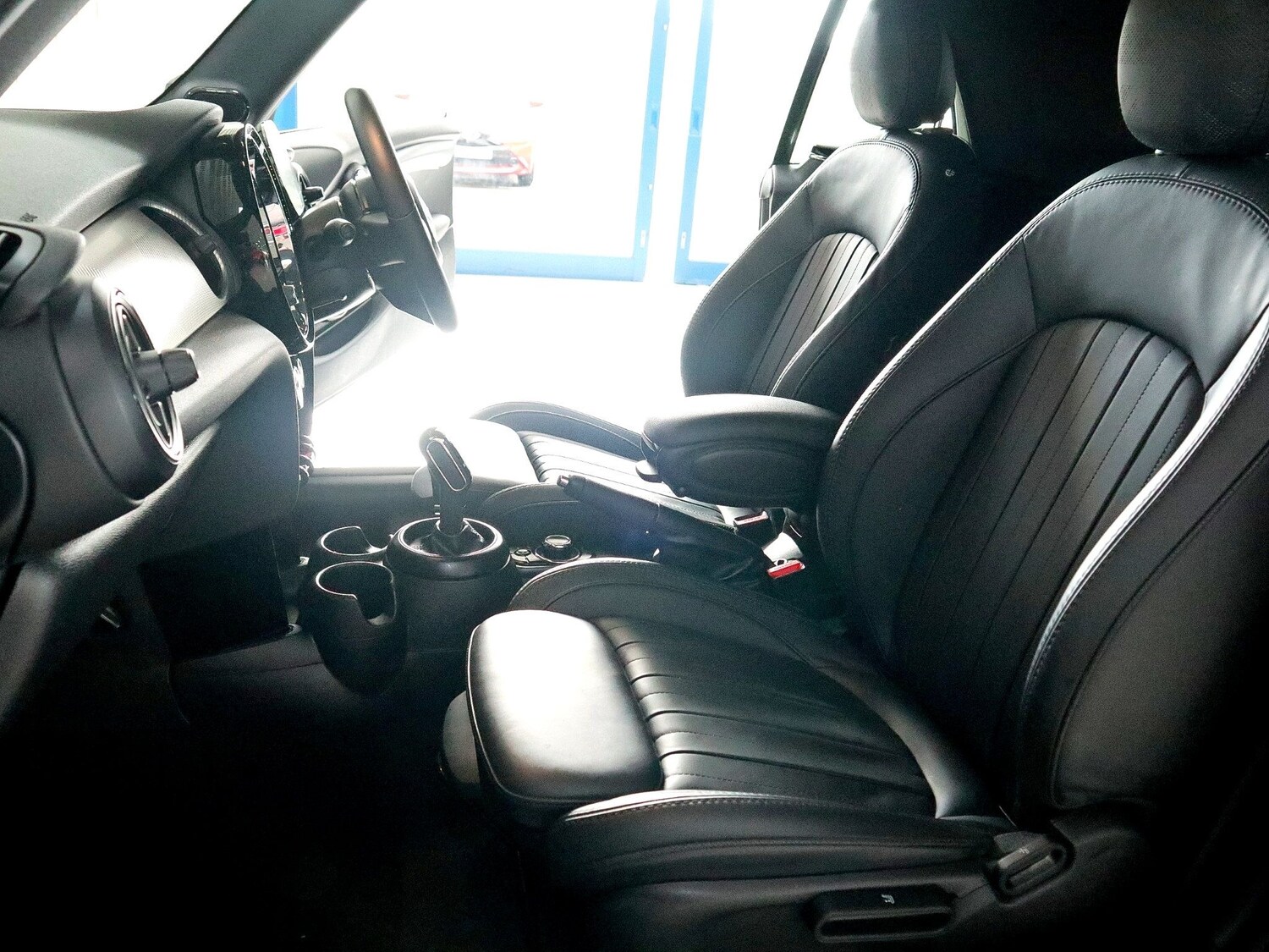 Used MINI Convertible 2023 for sale - 76058330: Photo 27