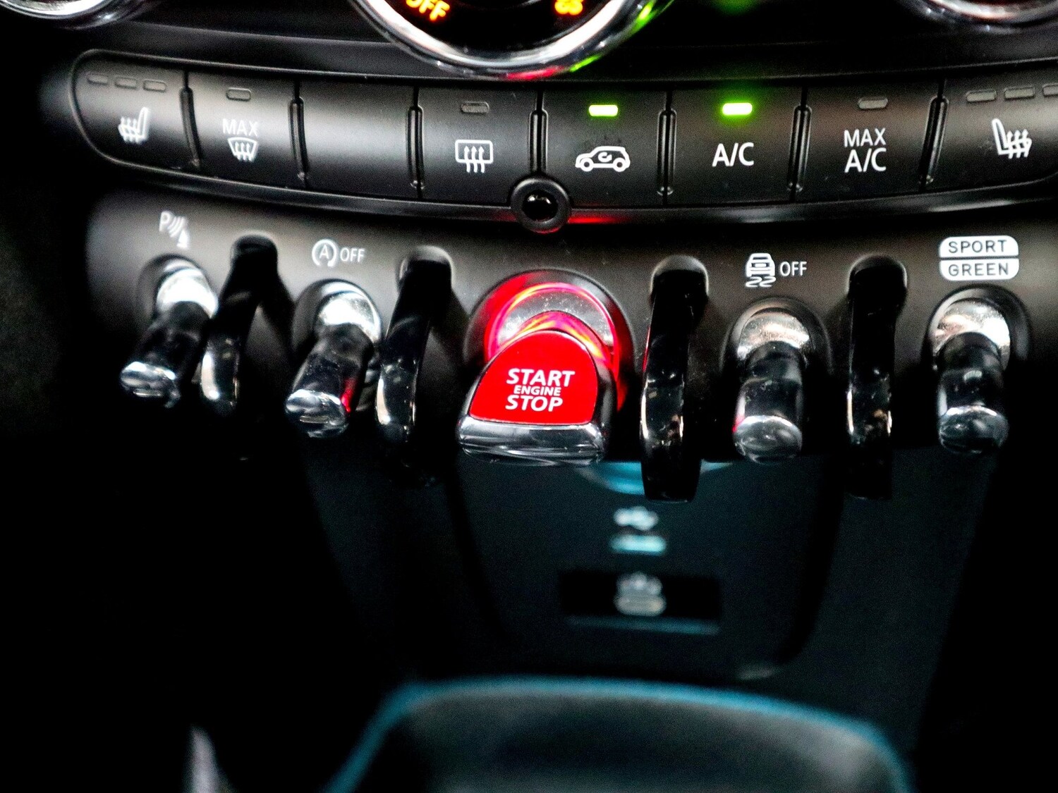 Used MINI Convertible 2023 for sale - 76058330: Photo 40