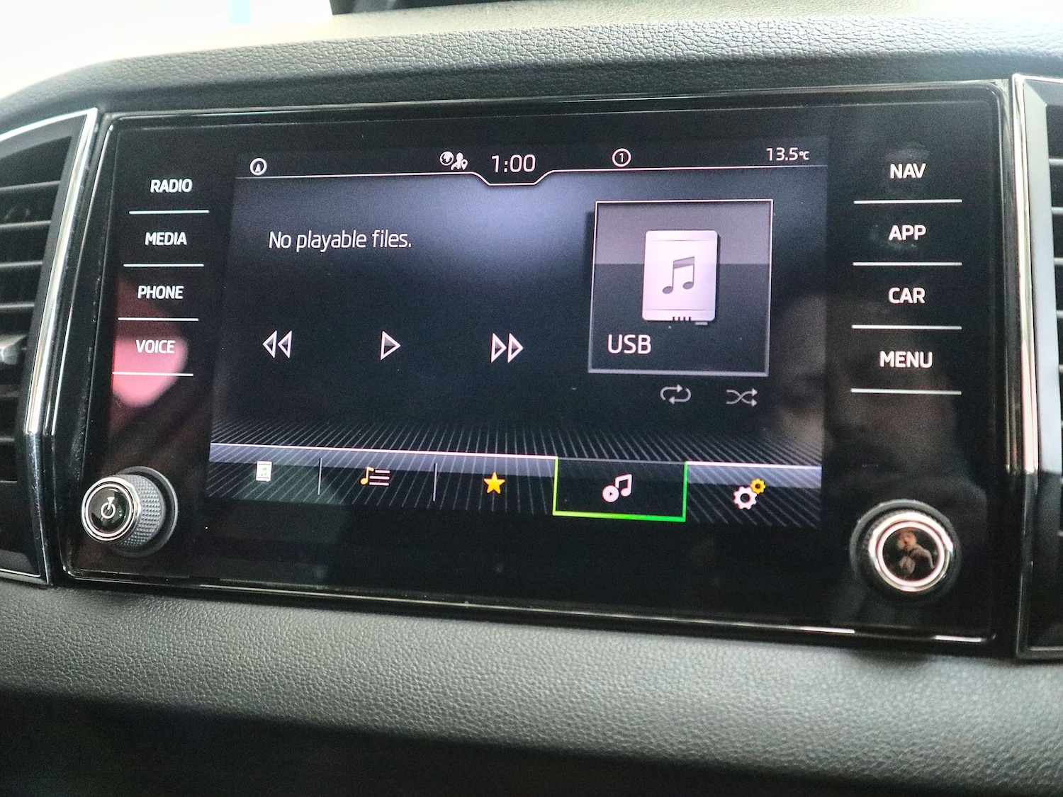 Used Skoda Karoq 2023 for sale - 77656518: Photo 28