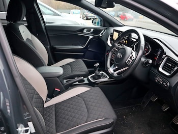 Used Kia Ceed 2020 for sale - 77028274: Photo