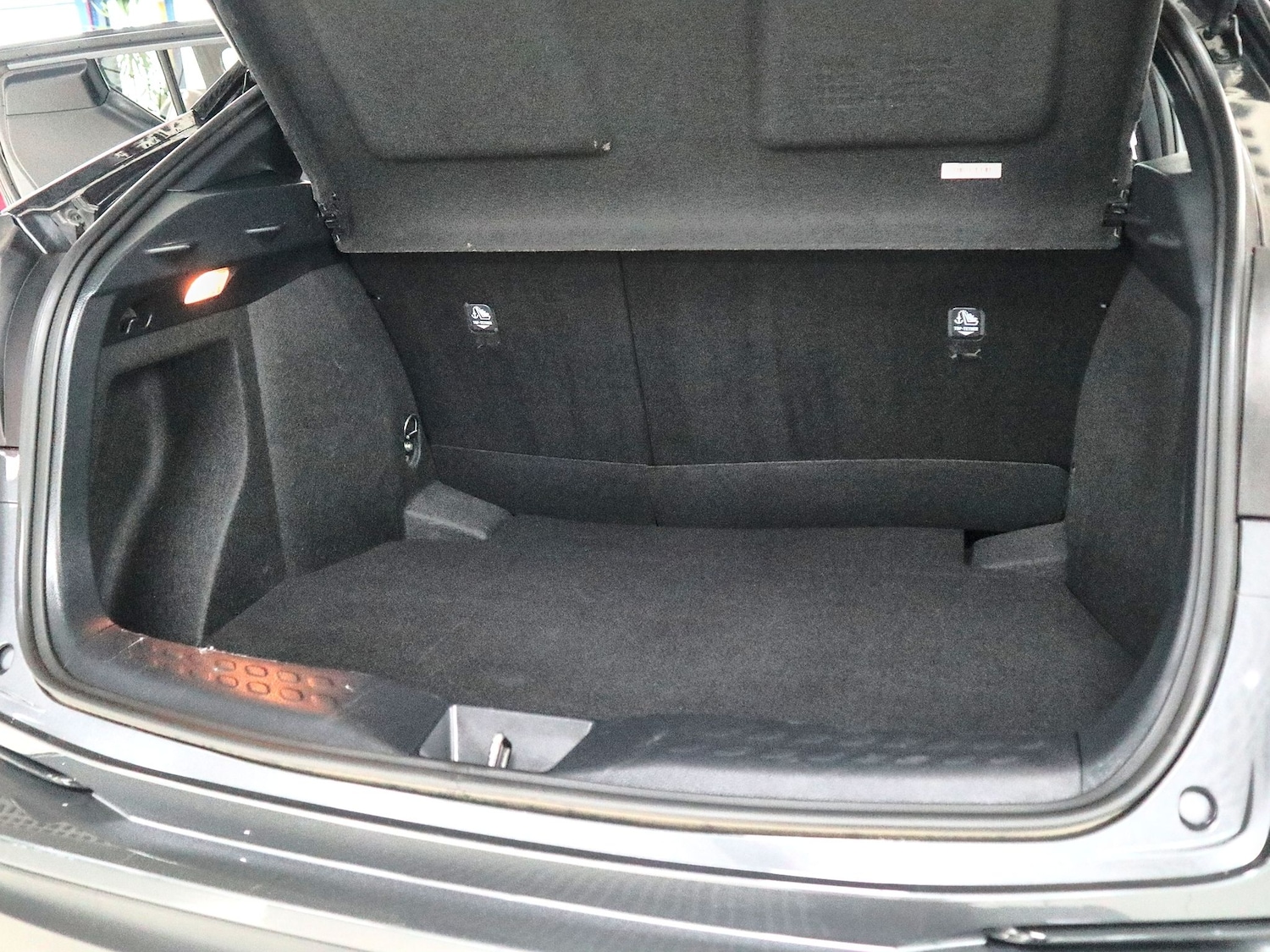 Used Toyota C-HR 2022 for sale - 77465971: Photo 21