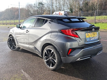 Used Toyota C-HR 2022 for sale - 77465971: Photo