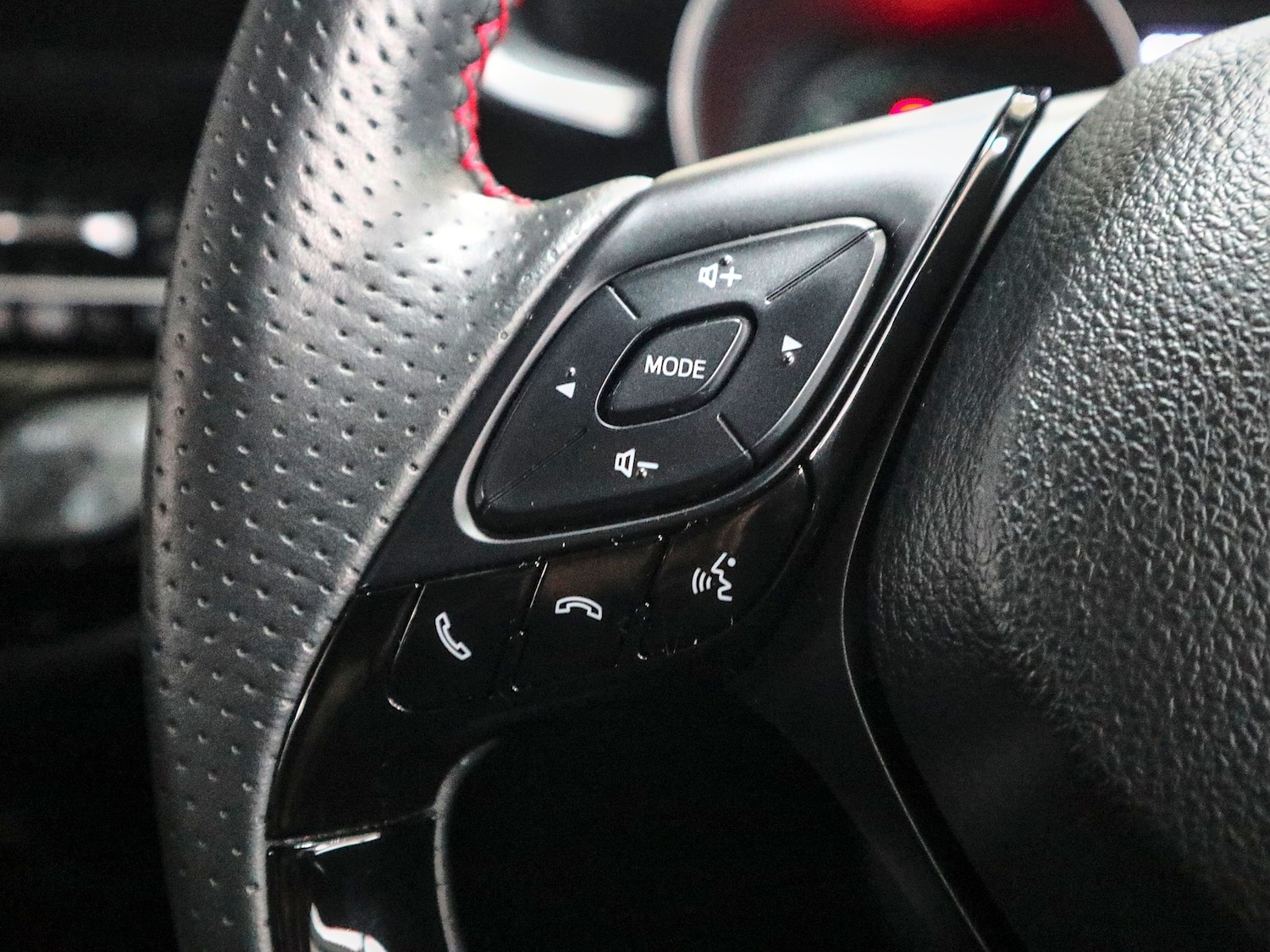 Used Toyota C-HR 2022 for sale - 77465971: Photo 39