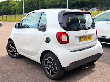 Used smart fortwo 2019 for sale - 78921330: Photo