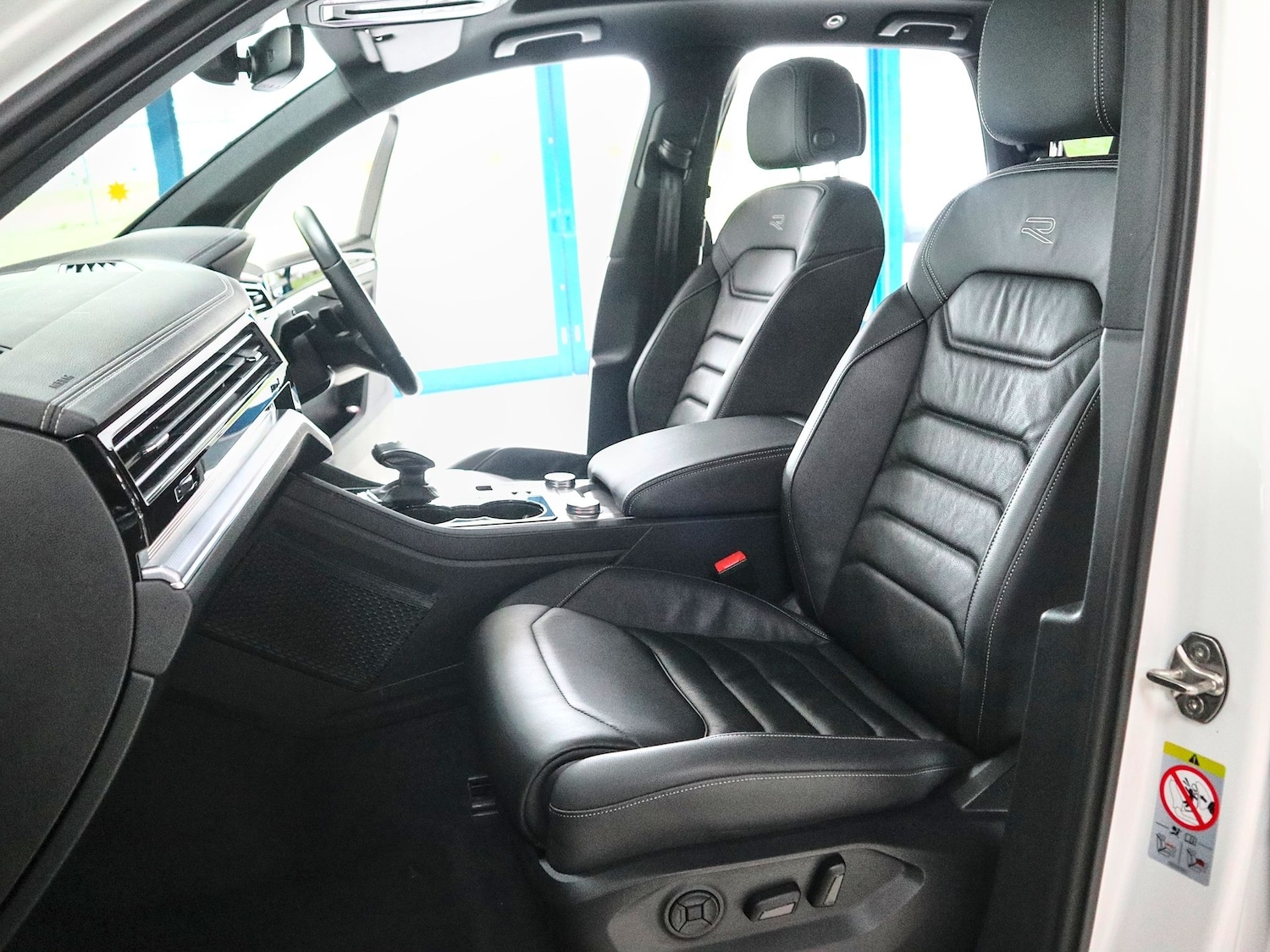 Used Volkswagen Touareg 2022 for sale - 77370888: Photo 23