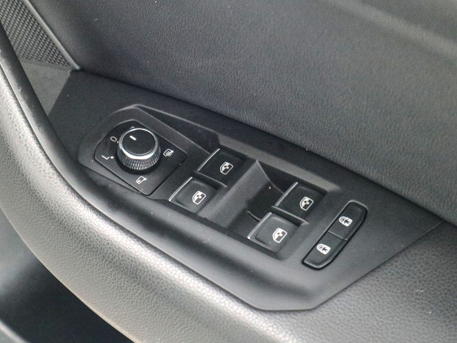 Used Volkswagen Touareg 2022 for sale - 77370888: Photo 29