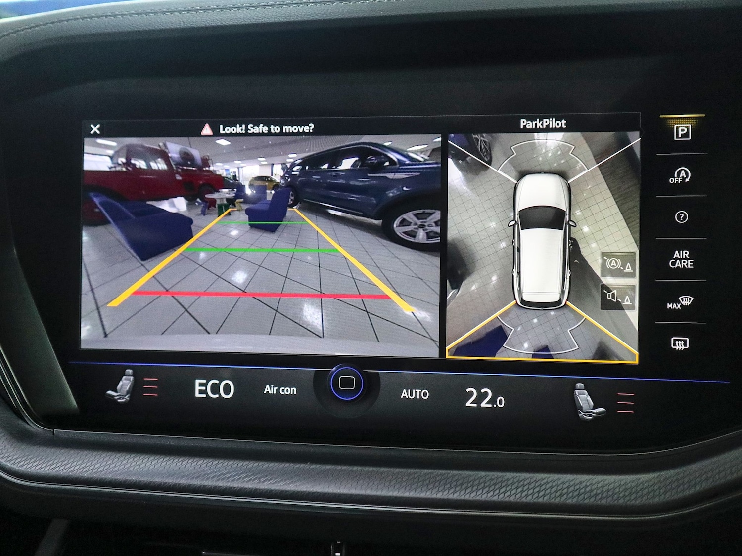 Used Volkswagen Touareg 2022 for sale - 77370888: Photo 37