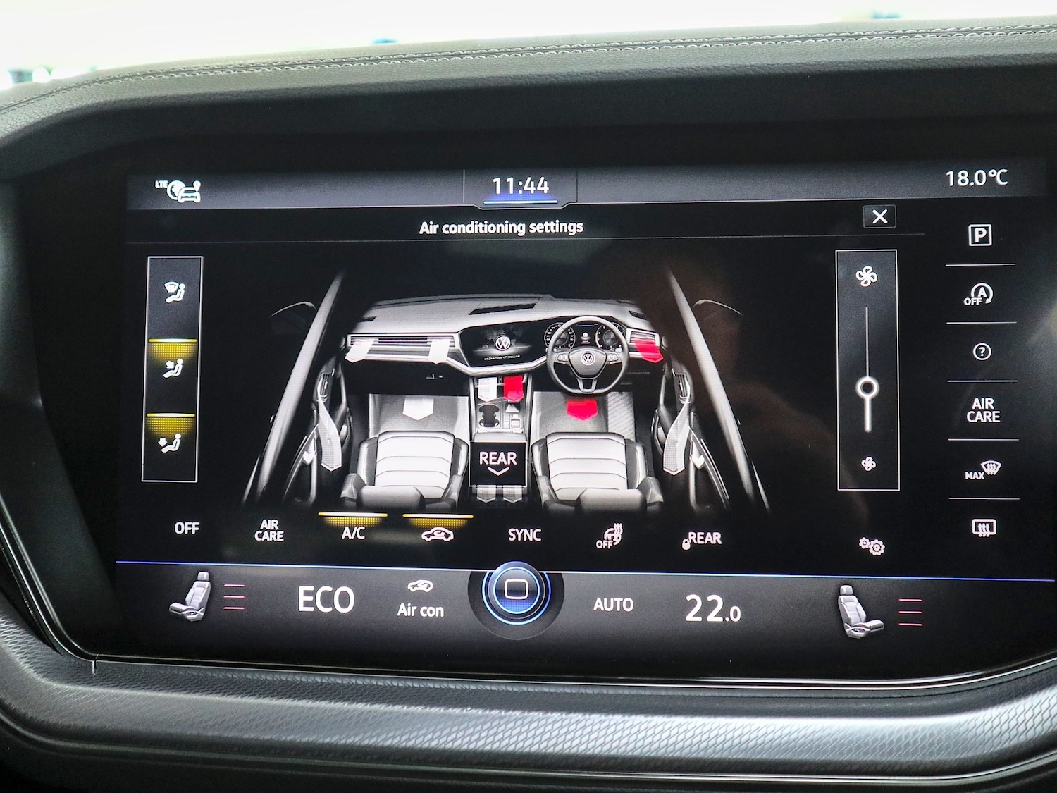 Used Volkswagen Touareg 2022 for sale - 77370888: Photo 38