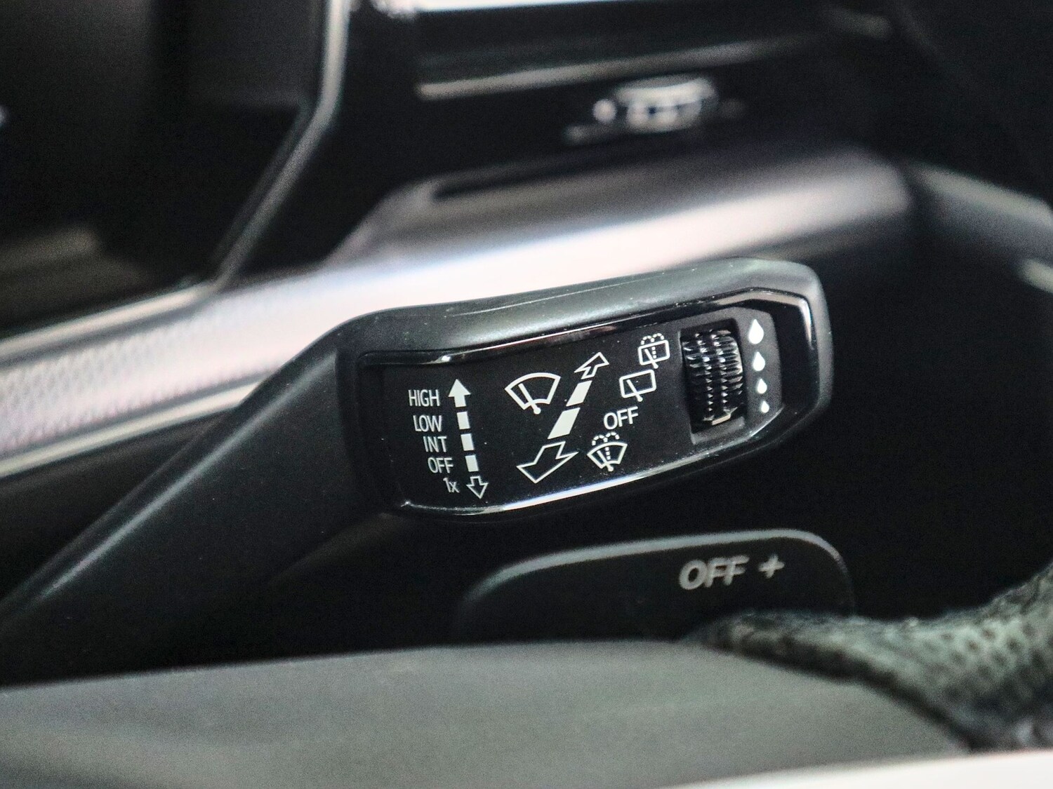 Used Volkswagen Touareg 2022 for sale - 77370888: Photo 45