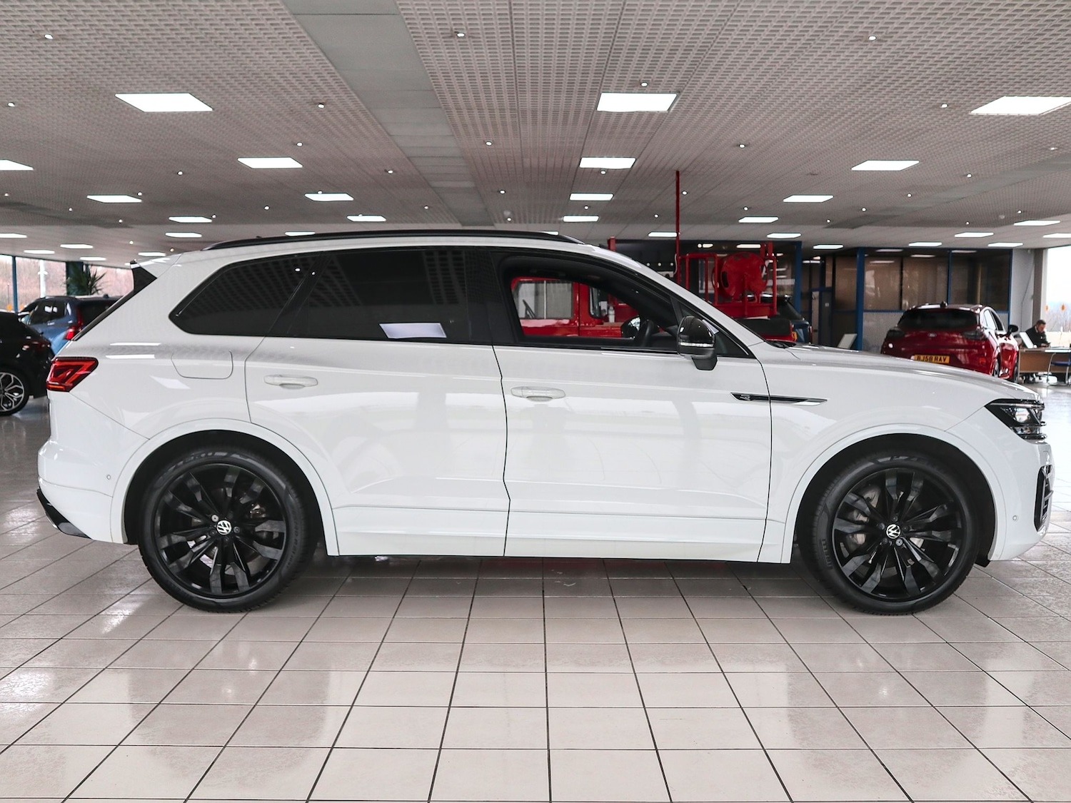 Used Volkswagen Touareg 2022 for sale - 77370888: Photo 6