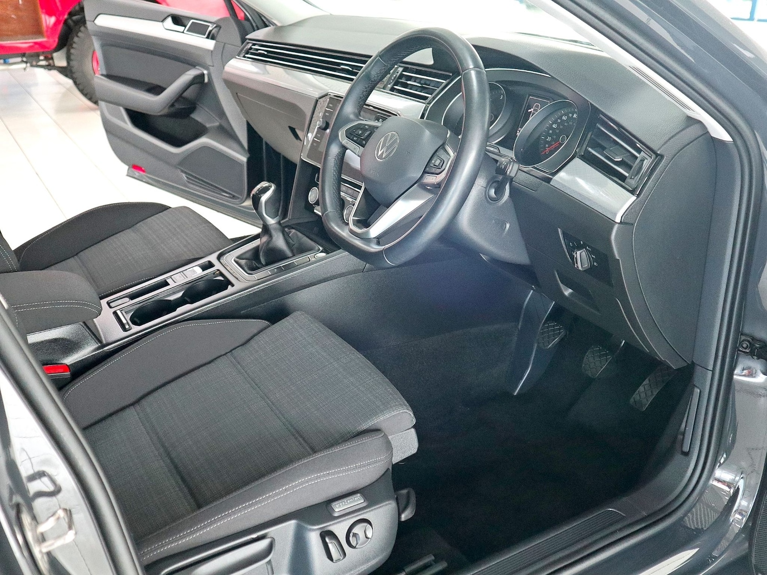 Used Volkswagen Passat 2020 for sale - 76268785: Photo 3