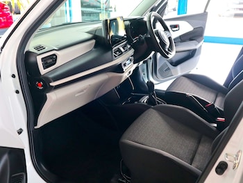 Used Suzuki Swift 2025 for sale - 75779739: Photo