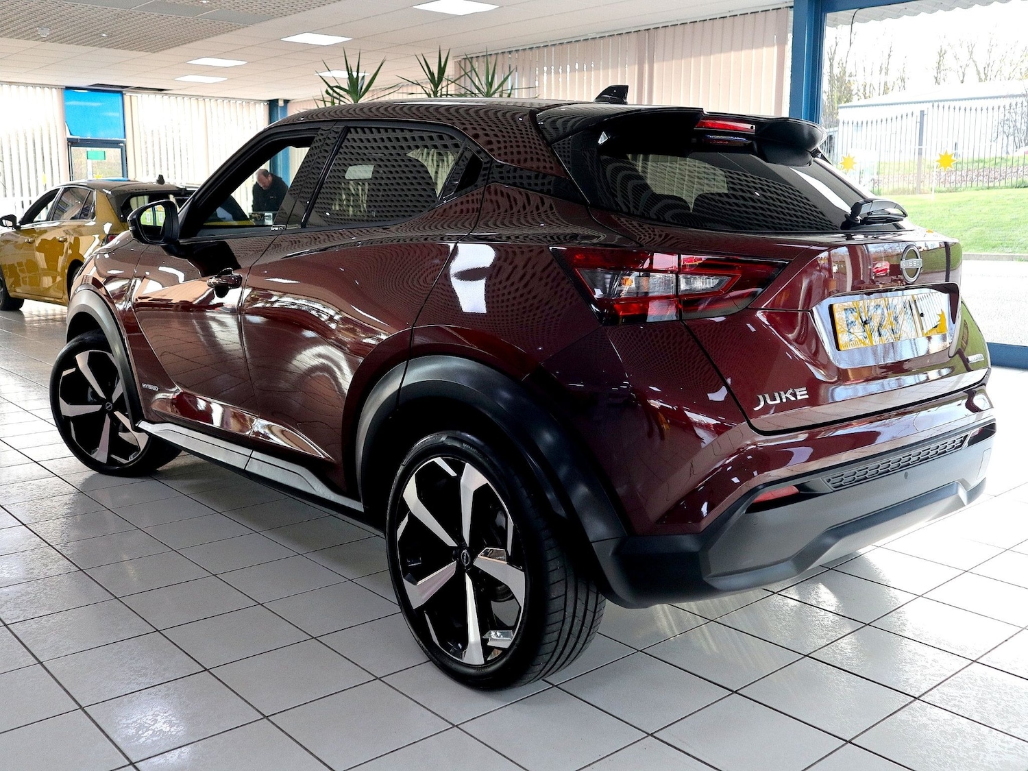 Used Nissan Juke 2023 for sale - 76536905: Photo 2