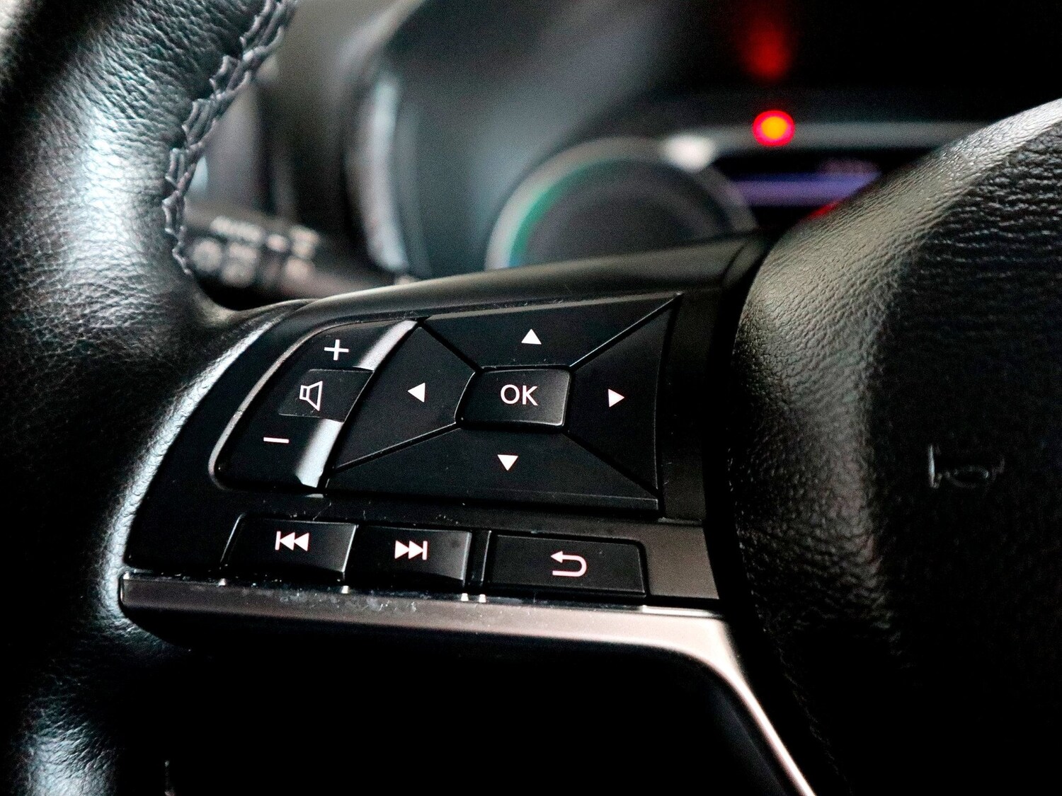 Used Nissan Juke 2023 for sale - 76536905: Photo 42