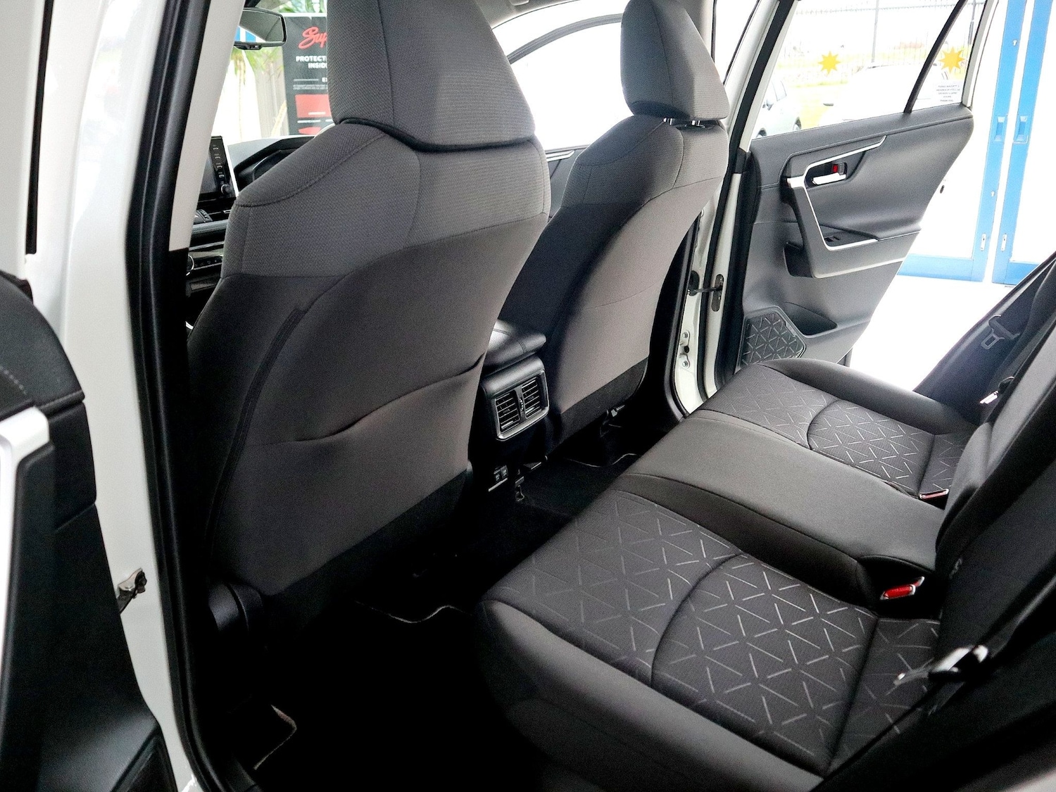 Used Toyota RAV4 2021 for sale - 76911407: Photo 21