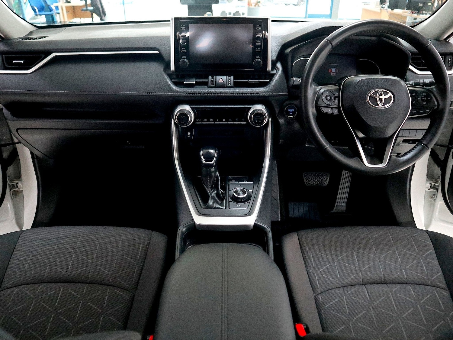 Used Toyota RAV4 2021 for sale - 76911407: Photo 23