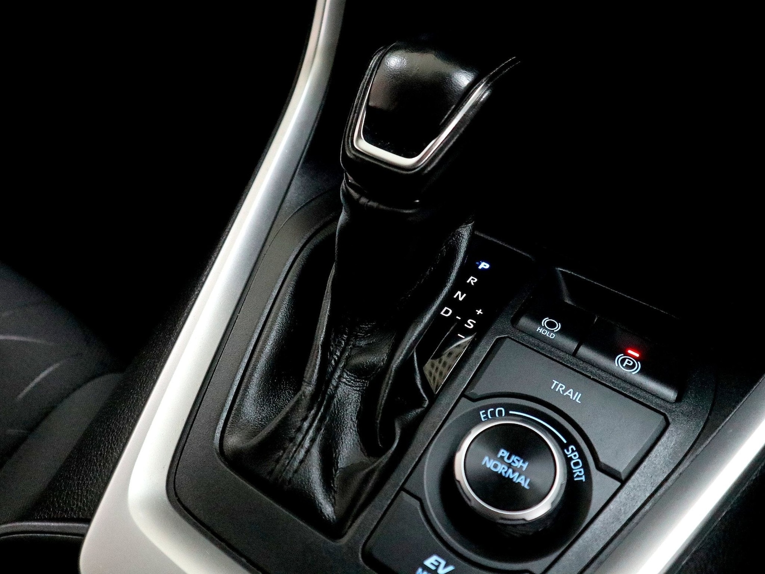 Used Toyota RAV4 2021 for sale - 76911407: Photo 35