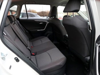 Used Toyota RAV4 2021 for sale - 76911407: Photo