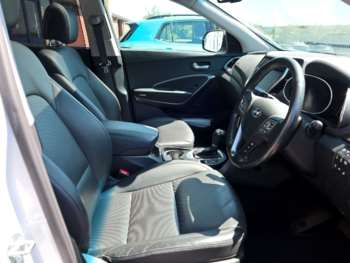 Used Hyundai Santa Fe 2017 for sale - 74640928: Photo
