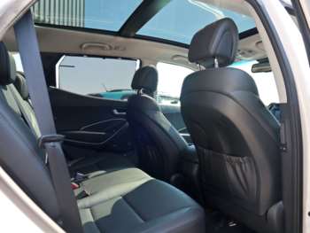 Used Hyundai Santa Fe 2017 for sale - 74640928: Photo