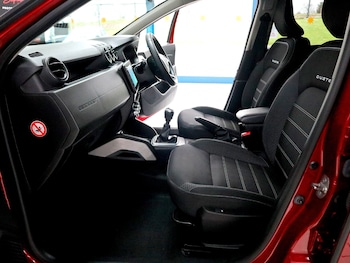 Used Dacia Duster 2022 for sale - 76974671: Photo