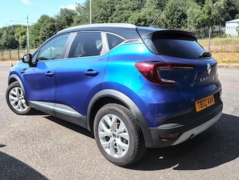 Used Renault Captur 2020 for sale - 79143818: Photo