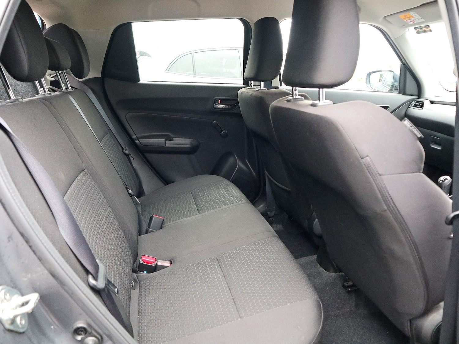 Used Suzuki Swift 2021 for sale - 76082894: Photo 4