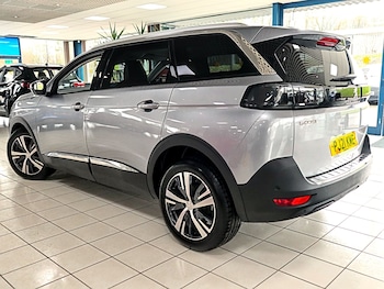 Used Peugeot 5008 2021 for sale - 77140870: Photo