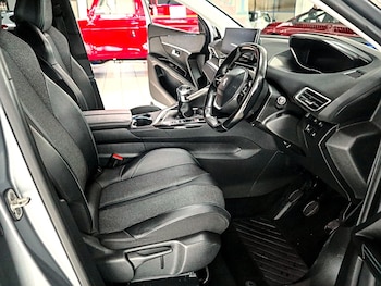 Used Peugeot 5008 2021 for sale - 77140870: Photo