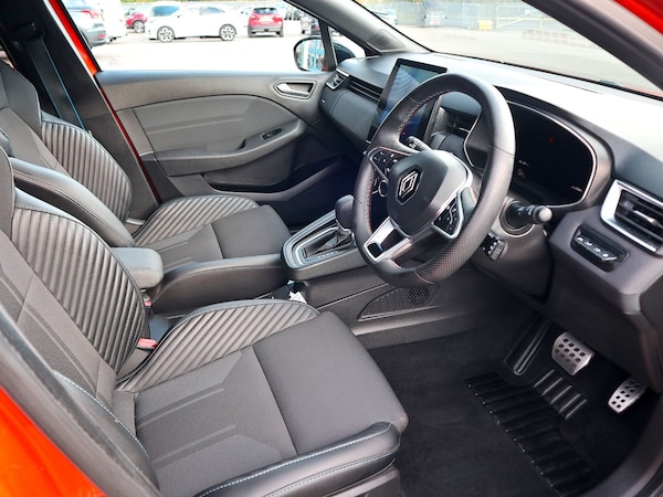 Used Renault Clio 2024 for sale - 76212212: Photo 3